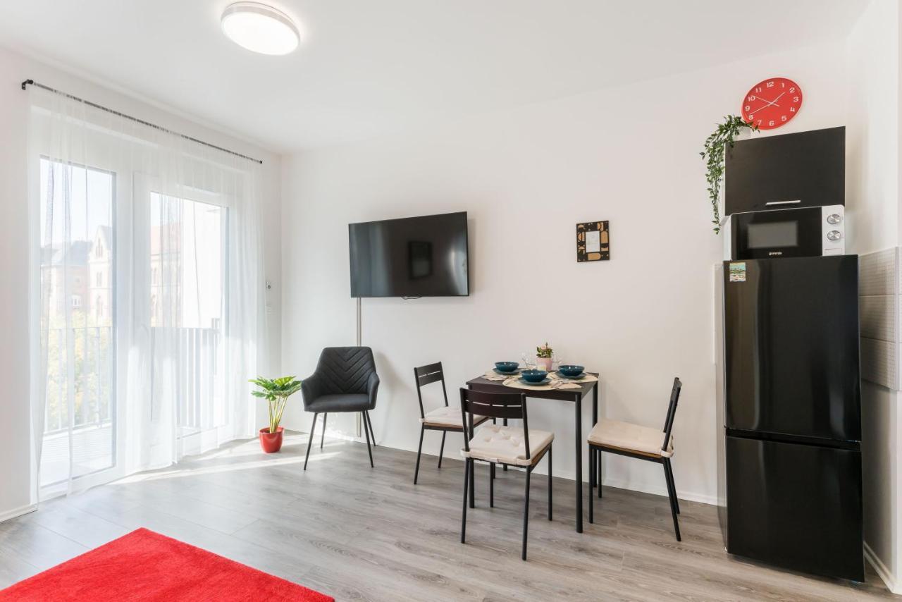 New Blue Danube With Balcony And Parking Apartament Budapesta
